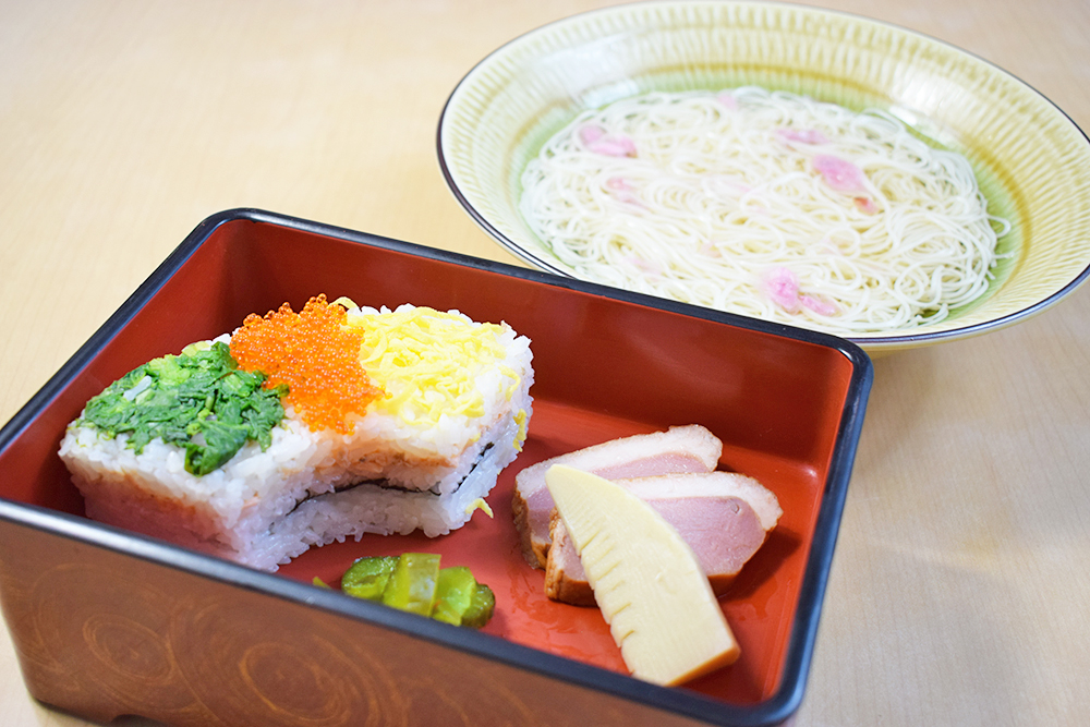【NEW】押し寿司と桜煮麺<br />お新香付き・ドリンク付